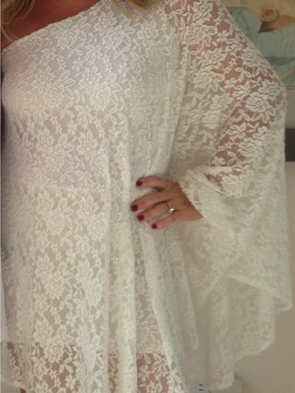 One- Shoulder Lace Dress in Cream